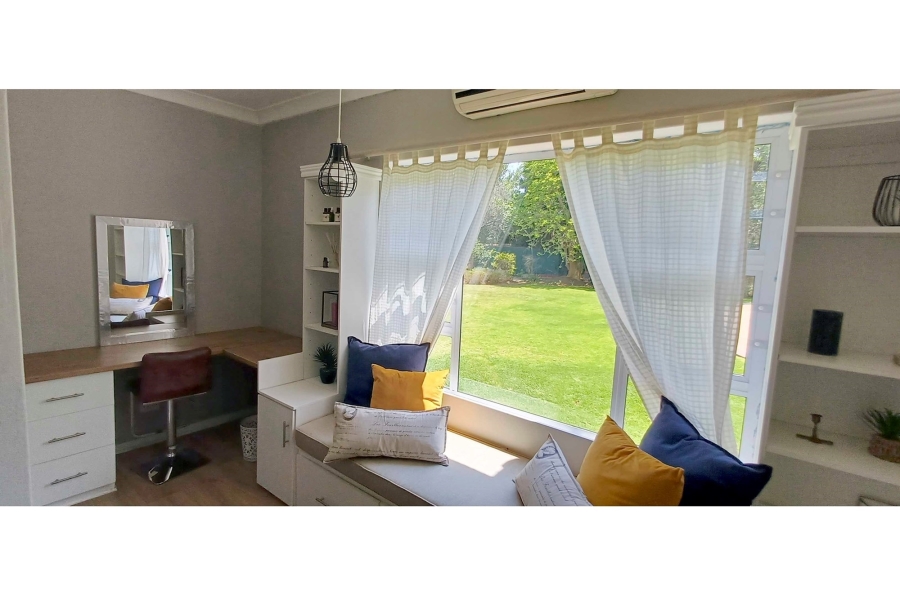 4 Bedroom Property for Sale in Jim Fouchepark Free State